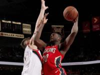 爱游戏体育- 二胡独奏踏上幸福路 