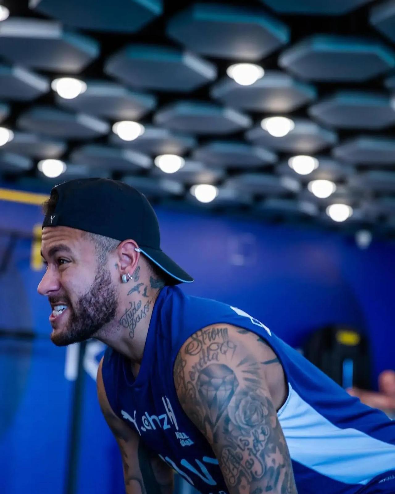 内马尔新星战术调整表现突出，热火前途光明！全场沸腾不已(雷达常用波段划分表)