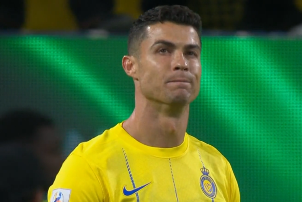 亚冠倒计时；塞维利亚转会期主帅复盘；细节引发关注；赛场秩序良好；心理建设被强调的简单介绍