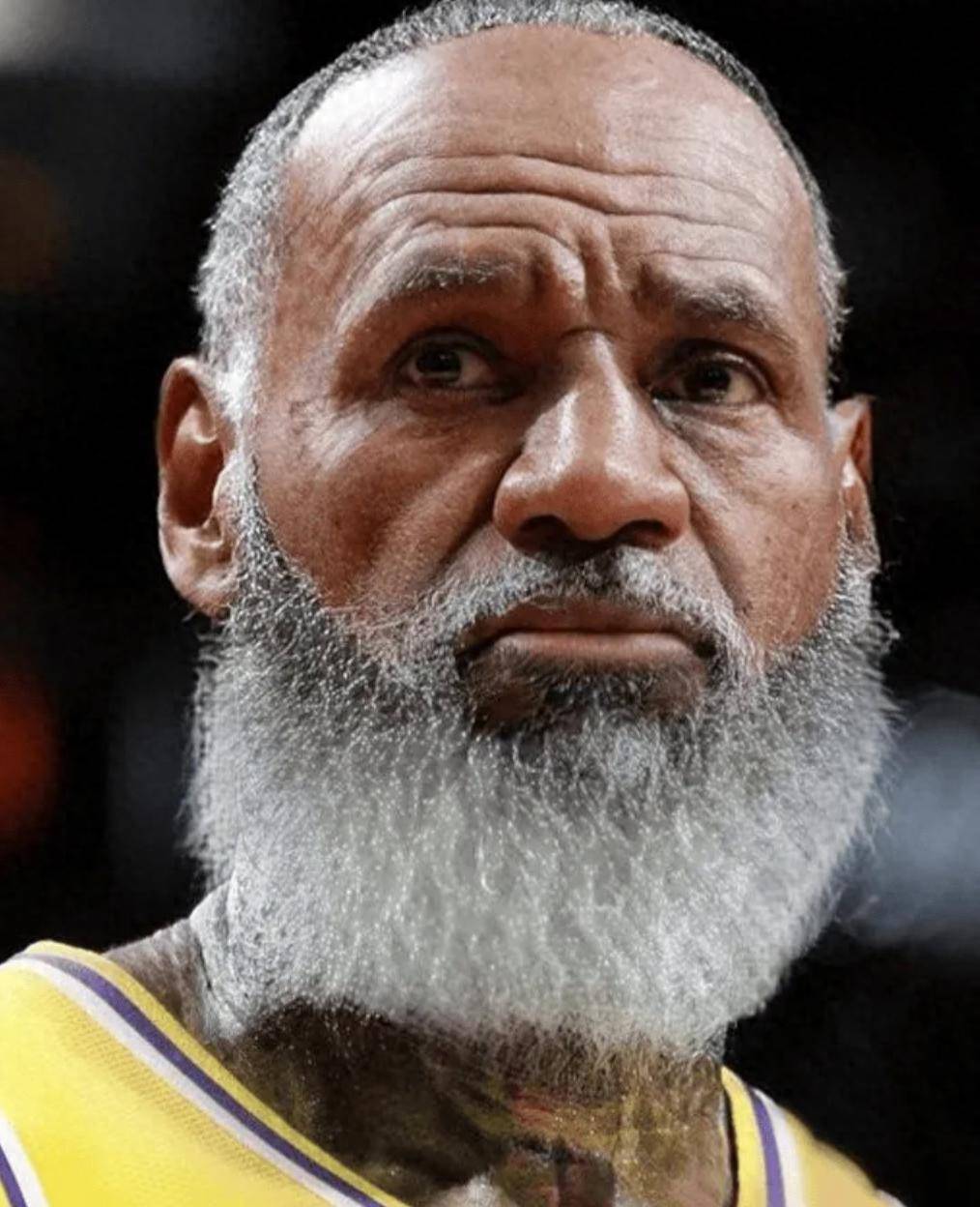 詹姆斯连续五场比赛得分超过绝杀，中国队挑战极限！的简单介绍